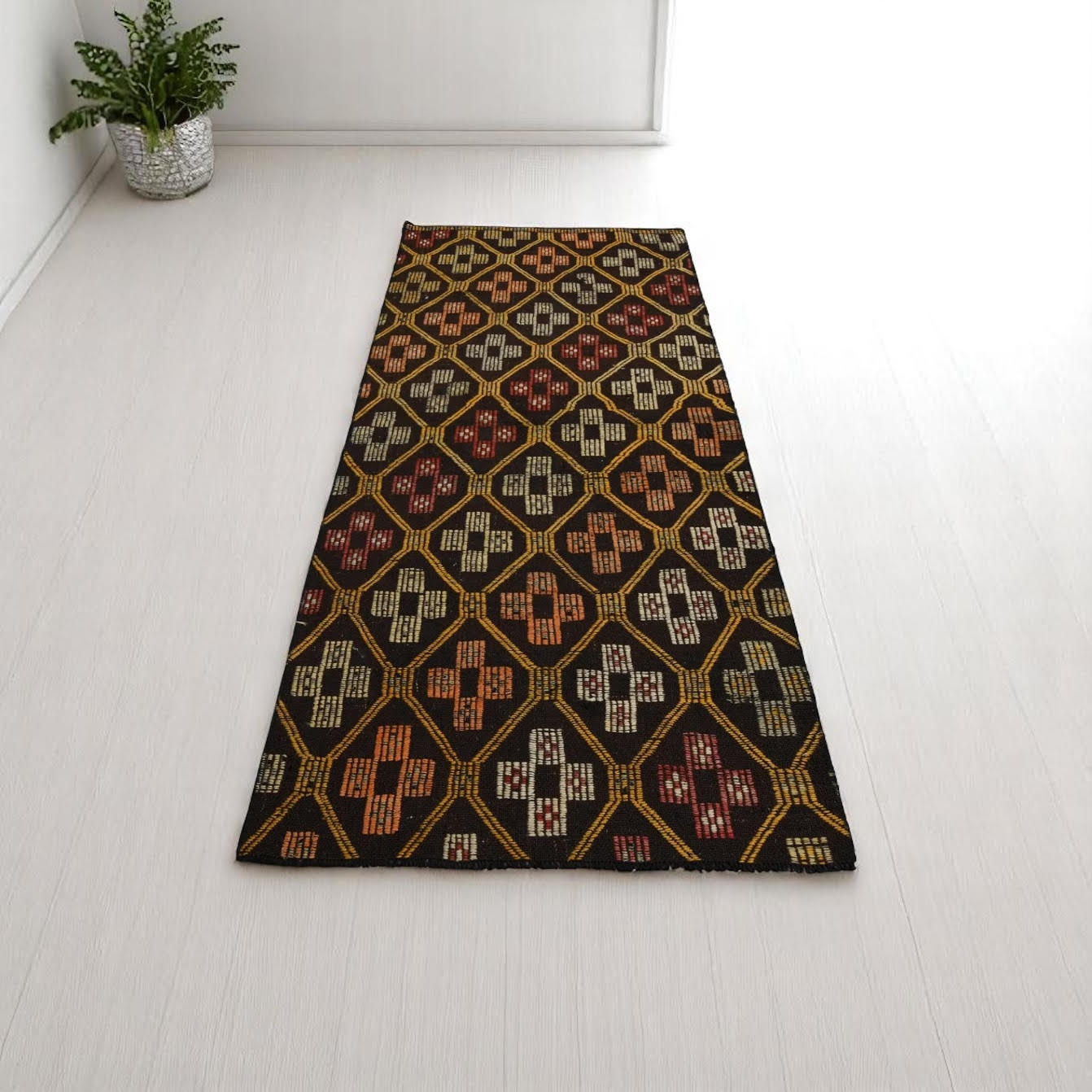 2.7x5.8 ft Vintage Cicim Kilim Runner