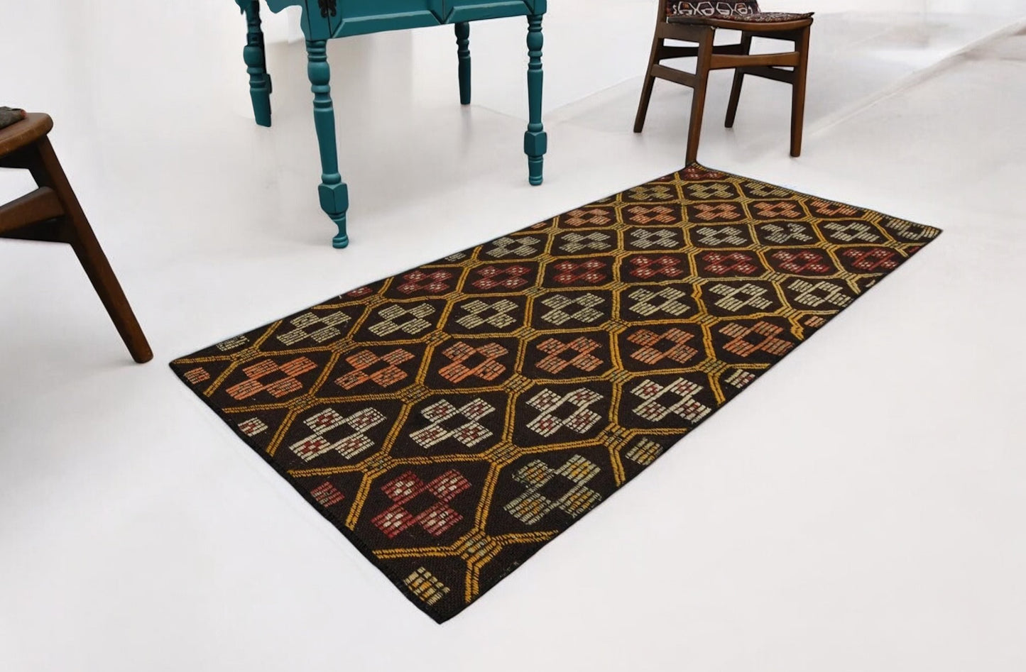 2.7x5.8 ft Vintage Cicim Kilim Runner