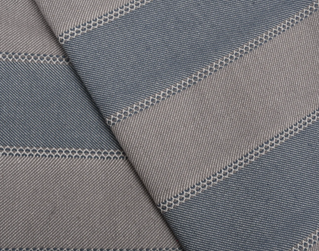 Aras Throw Blanket/Towel