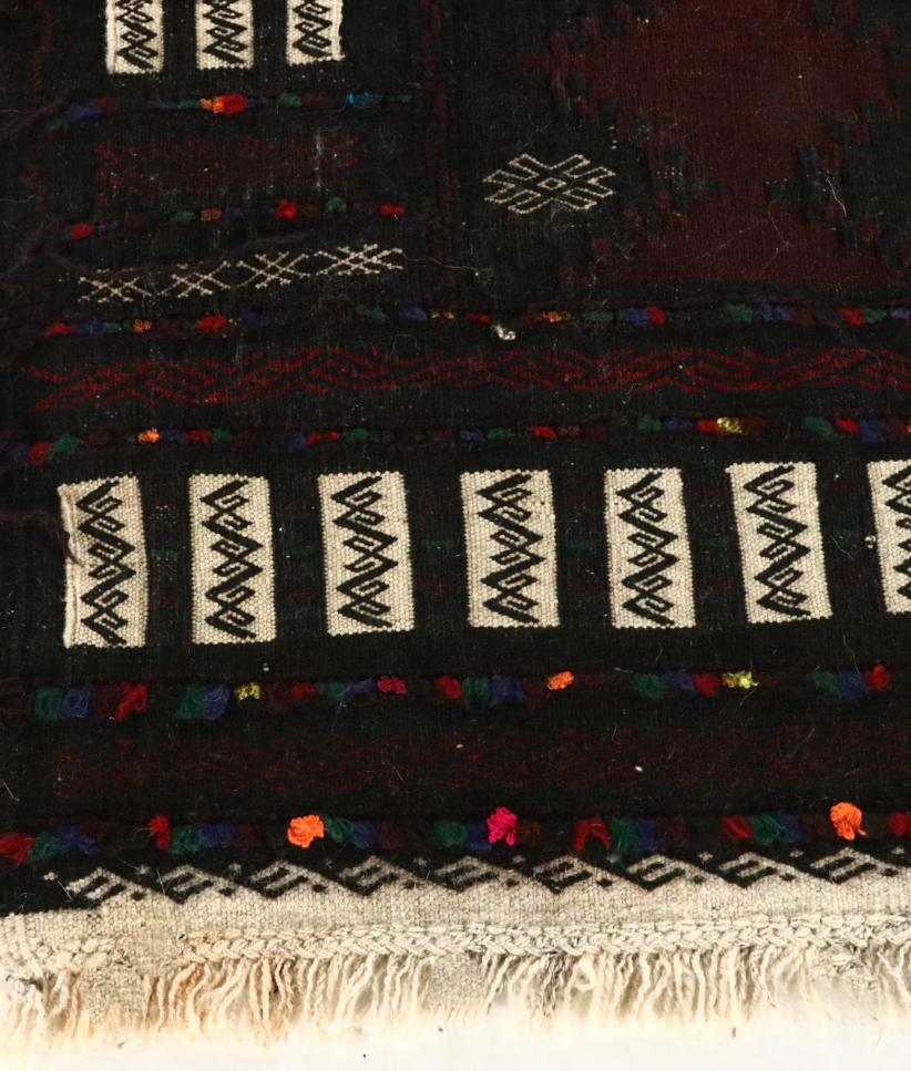 2'4 x 5' Vintage Cicim Wool Accent Rug